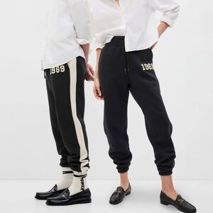 Gap × The Brooklyn Circus Adult Sweatpants Size XS